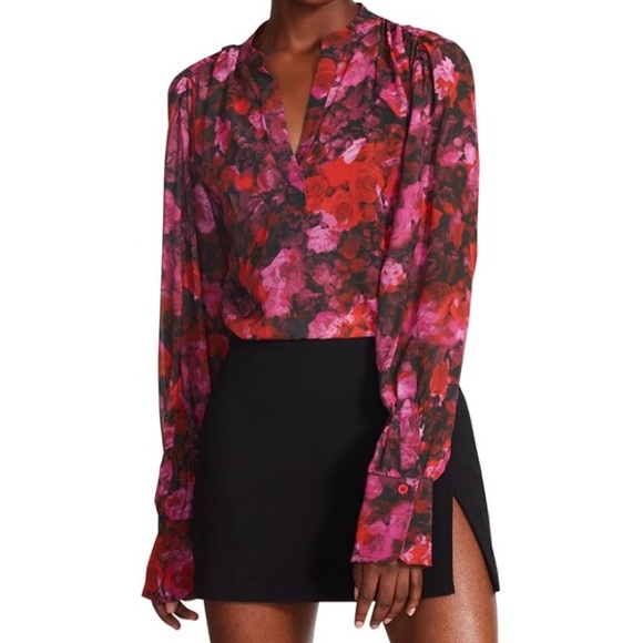 NWT Steve Madden Multi Hudson Pink Red Rose Floral Print Top V-neck S - Picture 1 of 8